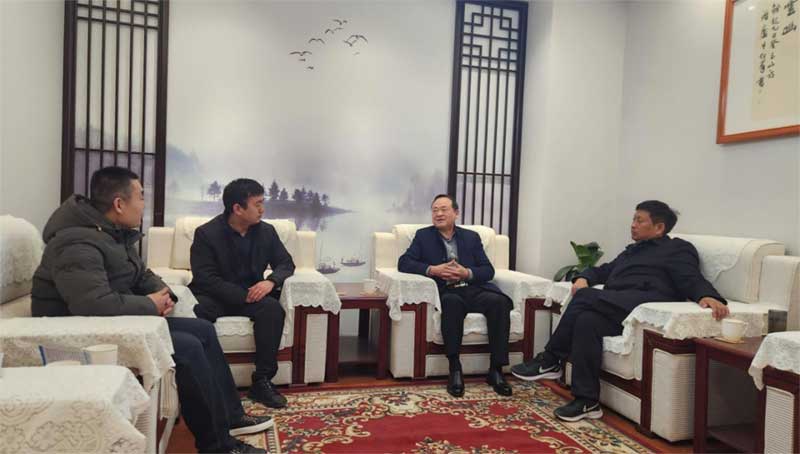 與河南**、固天下防水高層共商建筑修繕行業(yè)未來(lái)與發(fā)展